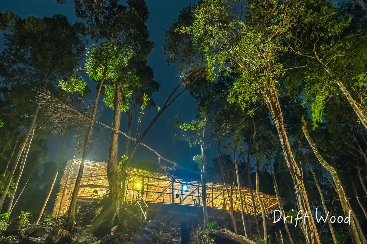 Driftwood Hostel And Bungalows เกาะรงสำลน ภายนอก รูปภาพ