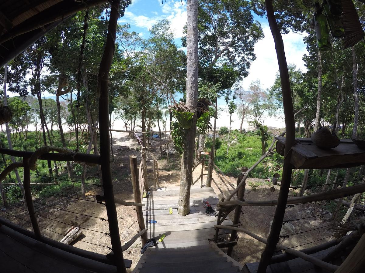 Driftwood Hostel And Bungalows เกาะรงสำลน ภายนอก รูปภาพ